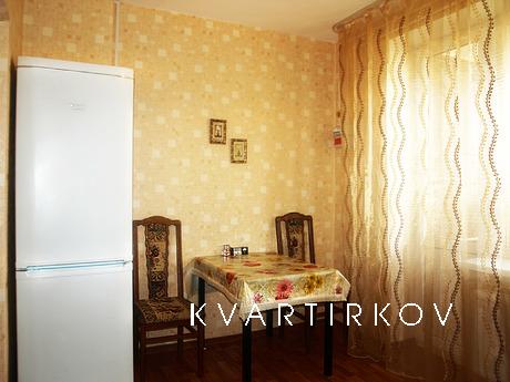 Однокомнатная кв с автономным отопоплени, Краснодар - квартира посуточно