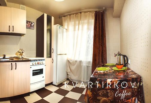 2-комнатная квартира с хорошим ремонтом, Краснодар - квартира посуточно