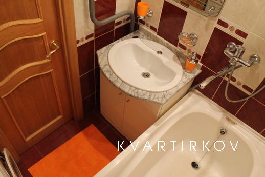 2-комнатная квартира посуточно, Челябинск - квартира посуточно