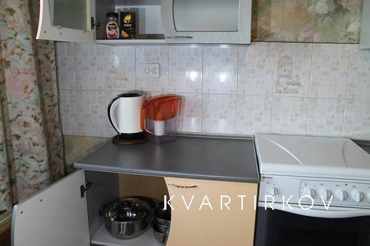 2-комнатная квартира посуточно, Челябинск - квартира посуточно